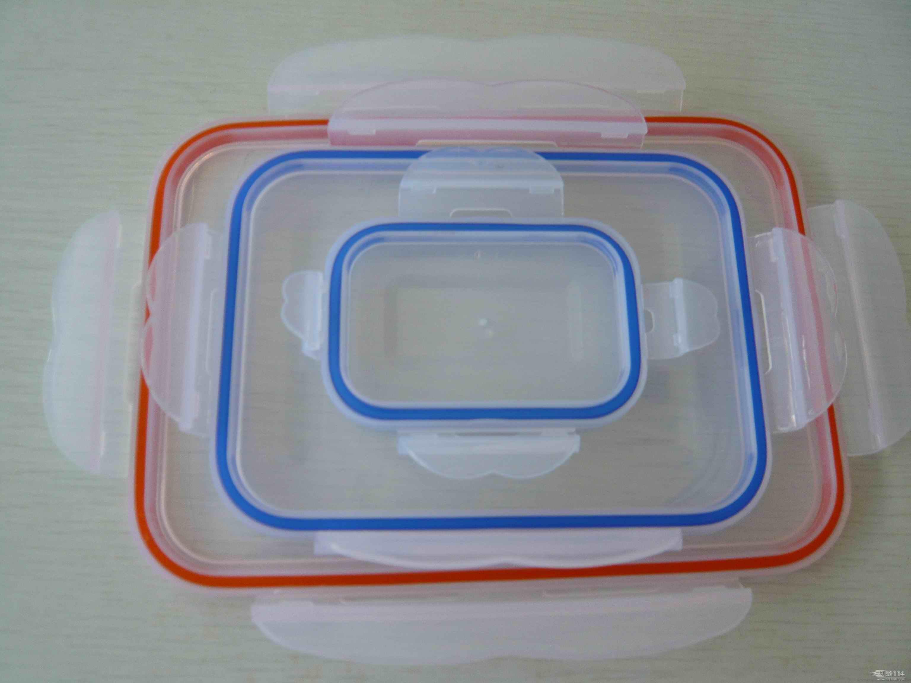 带有硅胶密封圈的饭盒盖