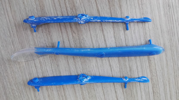 硅胶粘PC发白现象