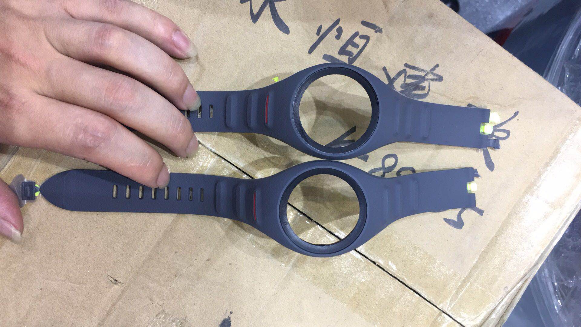 硅胶粘尼龙应用胶水案例