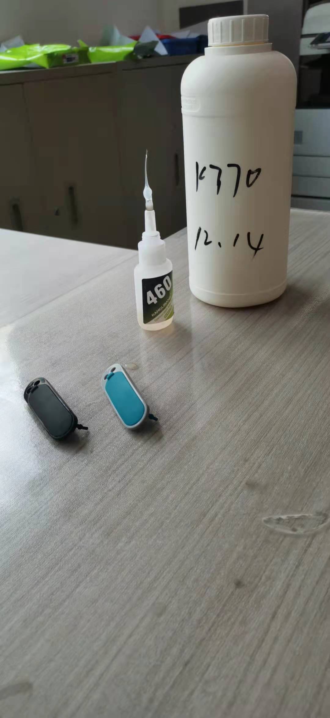 硅胶粘abs瞬间胶水